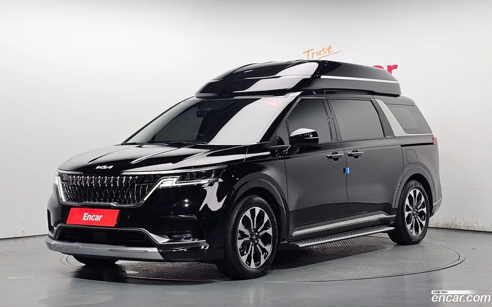 Kia Carnival 7 2022 — фото 1, купить с доставкой в Москву