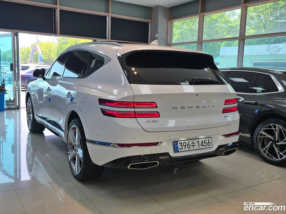 Genesis GV80 2.5T AWD 2023 — thumbnail 4