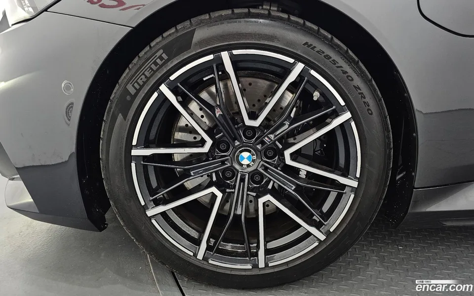 BMW M5 M5 2025 — thumbnail 5