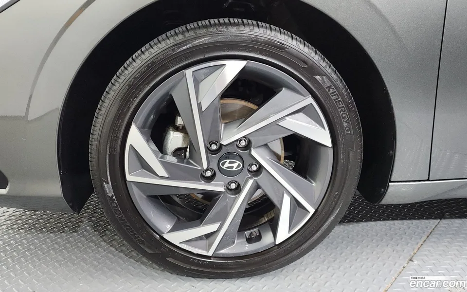 Hyundai Avante CN7 1.6 2024 — thumbnail 2