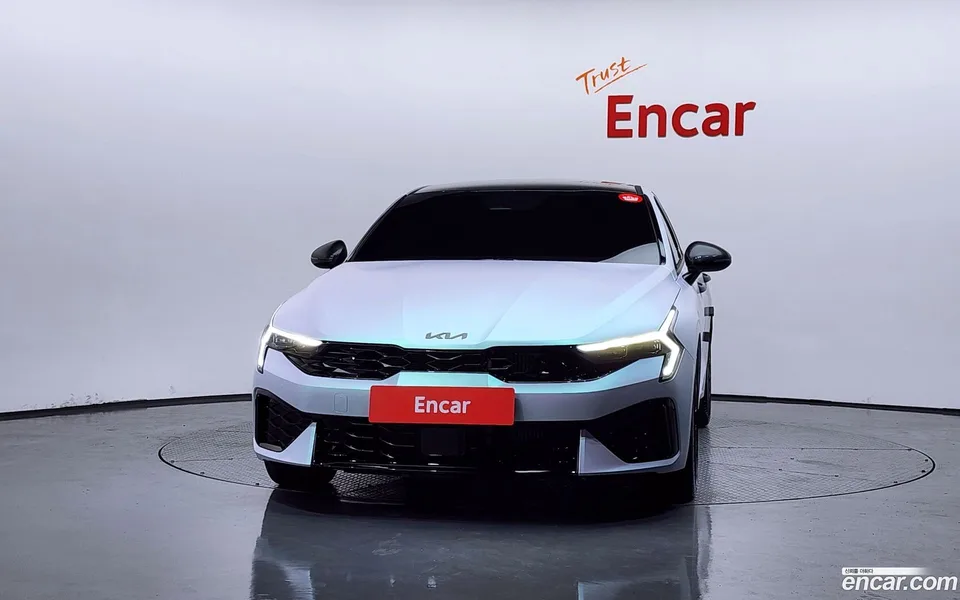 Kia K5 1.6 2025 — thumbnail 3