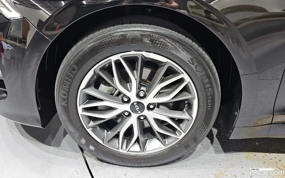 Kia K5 2.0 2023 — thumbnail 5