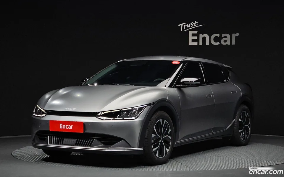 Kia EV6 4WD 2023 — photo 1, buy with delivery to Moscow