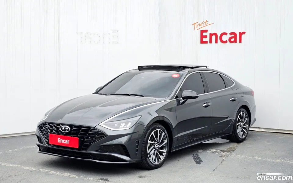 Hyundai Sonata 2.0 2023 — фото 1, купить с доставкой в Москву