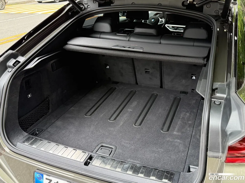 BMW X6 xDrive40d M 2025 — thumbnail 4