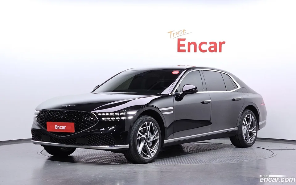 Genesis G90 3.5 AWD 2022 — photo 1, buy with delivery to Moscow