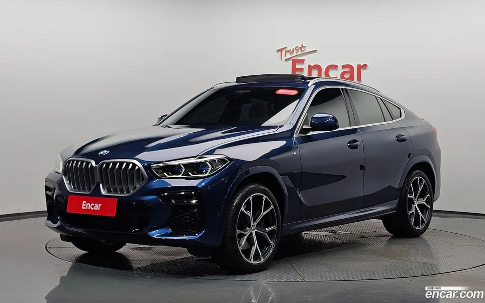 BMW X6 xDrive40i M 2023 — фото 1, купить с доставкой в Москву