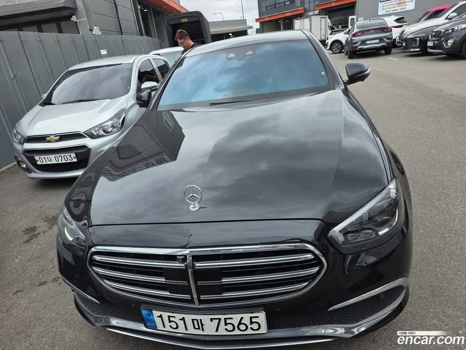 Mercedes-Benz E-Class E450 4MATIC 2022 — photo 1, buy with delivery to Moscow