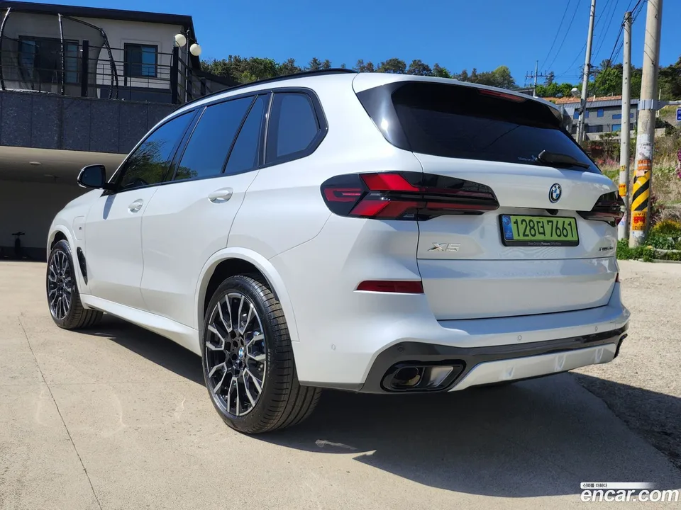 BMW X5 xDrive 50e M 2026 — thumbnail 5