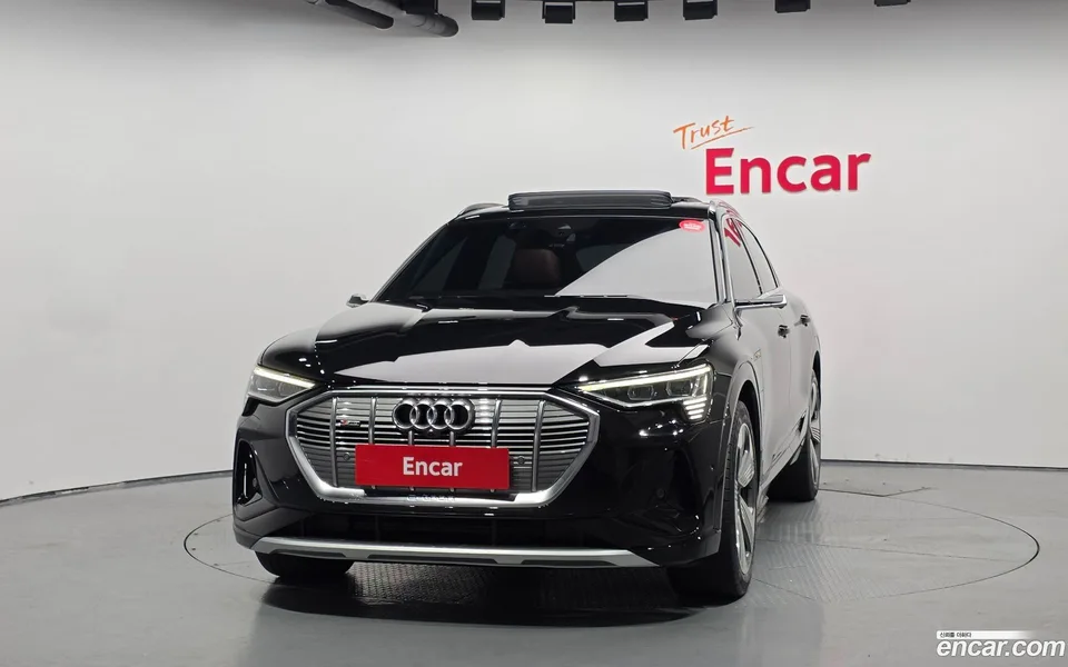 Audi e-tron 55 2023 — thumbnail 3
