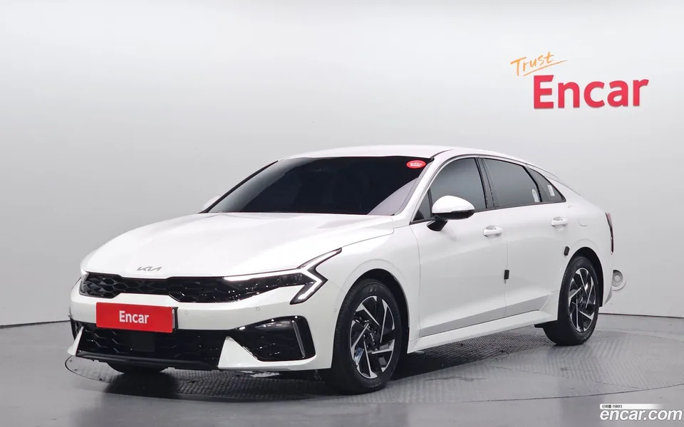 Kia K5 Hybrid 2025 — photo 1, buy with delivery to Moscow