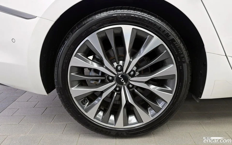 Kia K8 2.5 2WD 2023 — thumbnail 5