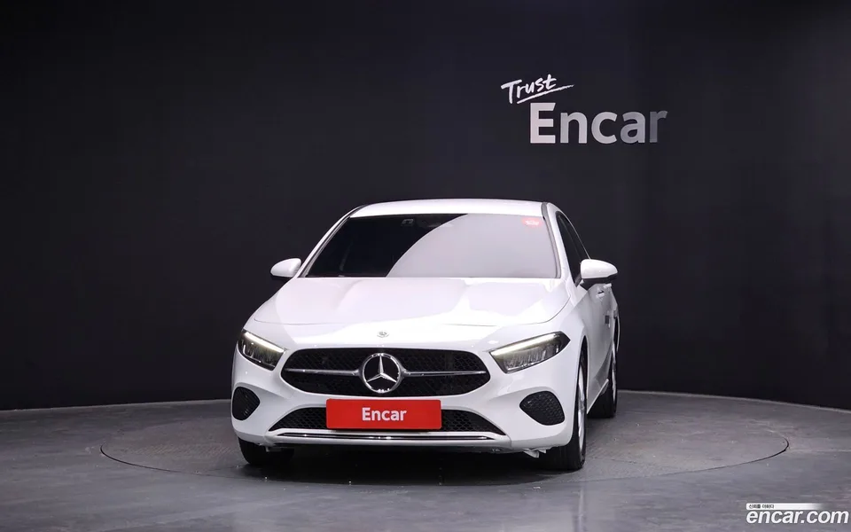 Mercedes-Benz A-Class A220 2024 — миниатюра 3