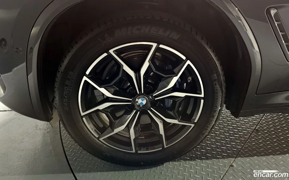 BMW X4 xDrive20i M 2024 — thumbnail 5