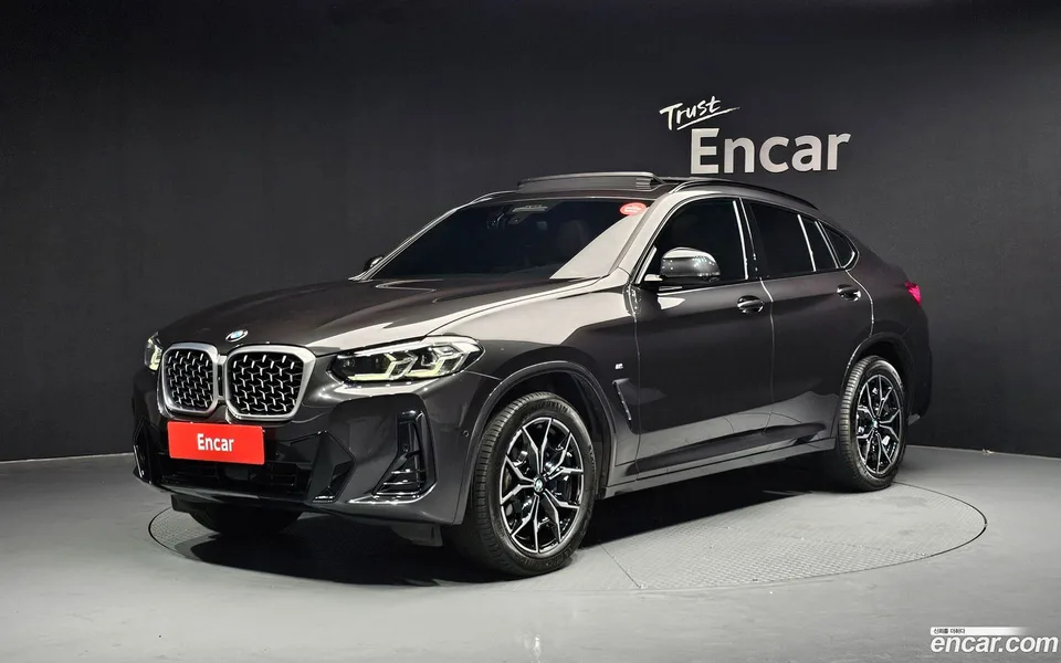 BMW X4 xDrive20i M 2024 — photo 1, buy with delivery to Moscow