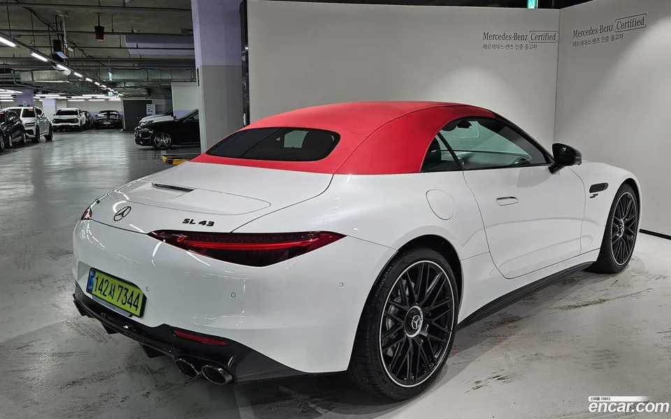 Mercedes-Benz SL-Class AMG SL43 2025 — thumbnail 4