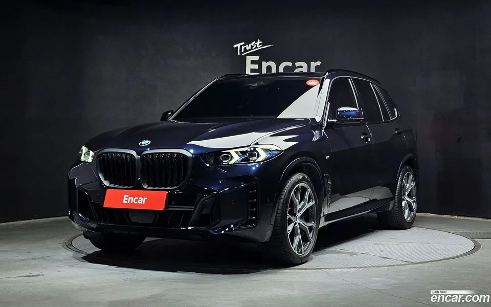 BMW X5 xDrive 40i M 2025 — photo 1, buy with delivery to Moscow