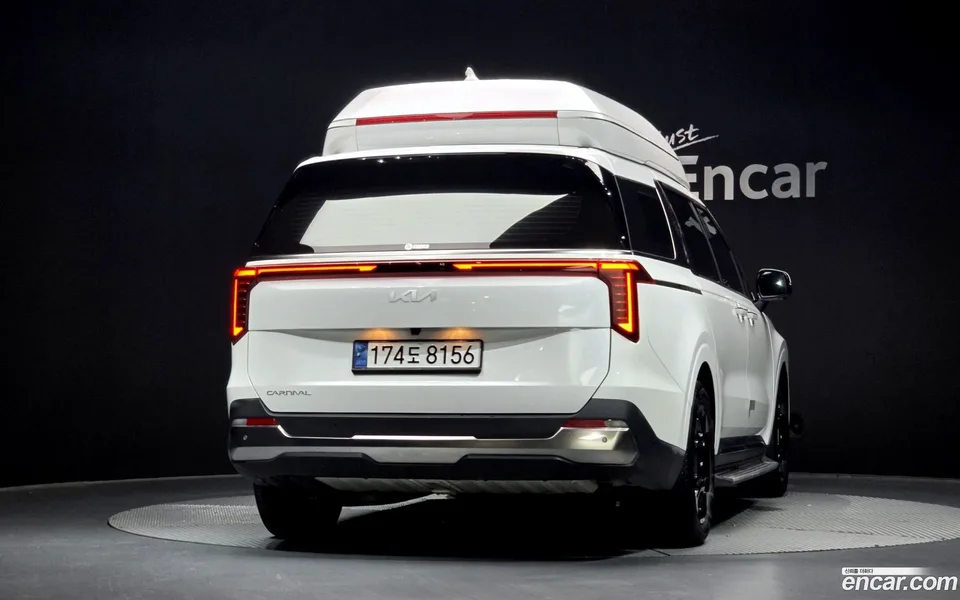 Kia Carnival 9 2024 — thumbnail 4