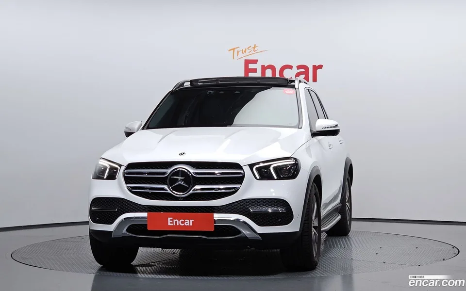 Mercedes-Benz GLE-Class GLE300d 4MATIC 2023 — миниатюра 3