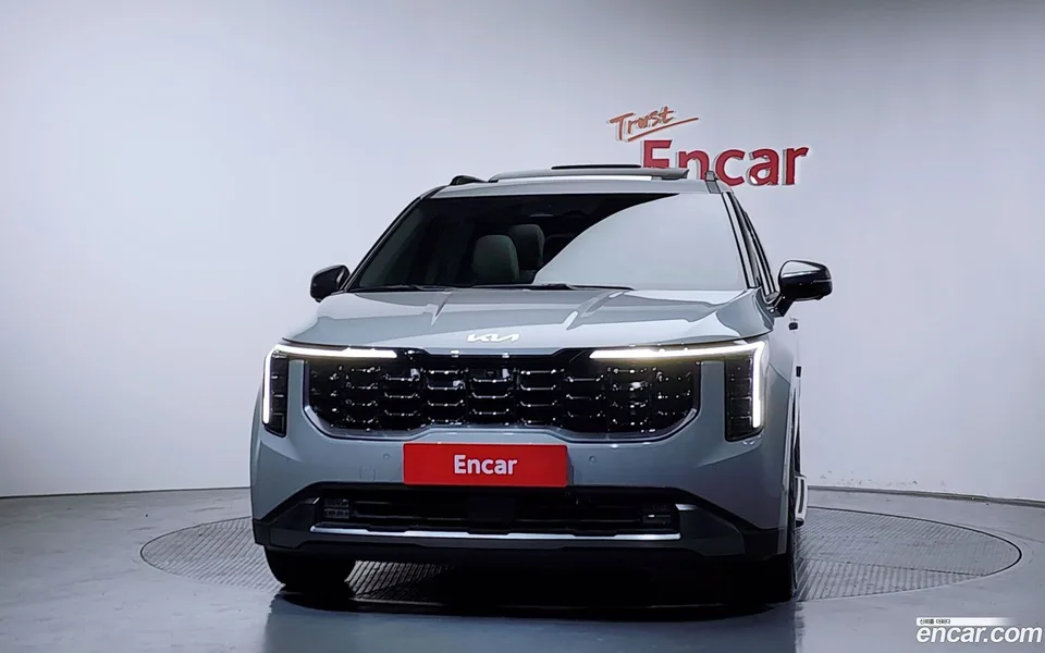 Kia Carnival 9 2023 — thumbnail 3