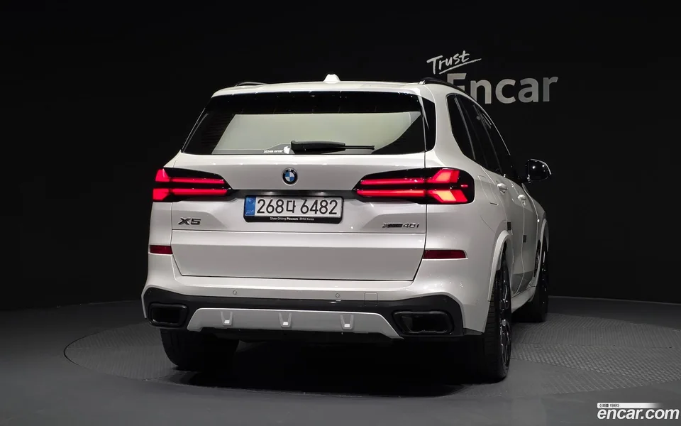 BMW X5 xDrive 40i M 2025 — thumbnail 4