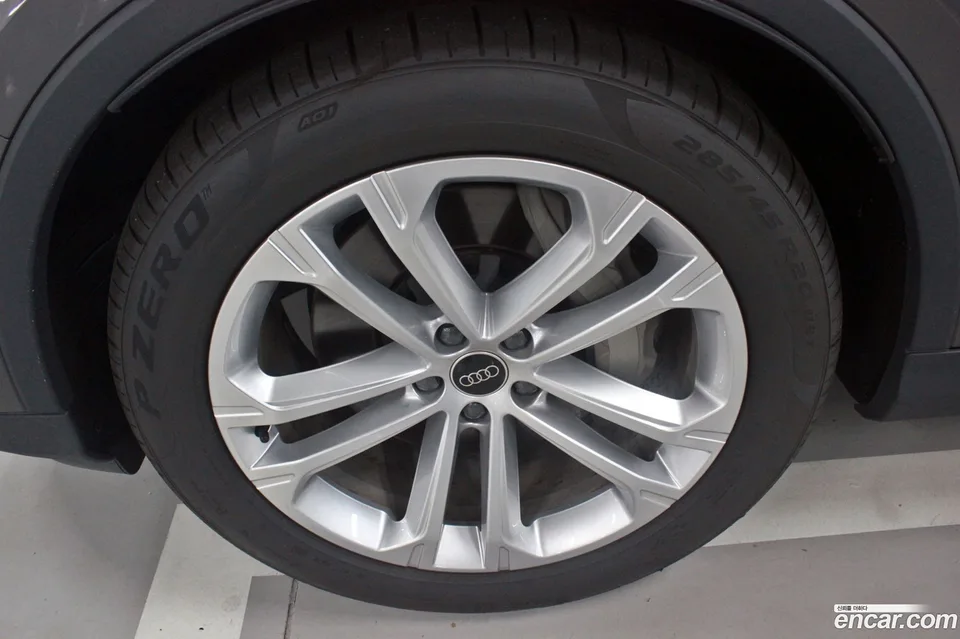 Audi Q7 (4M) 55 TFSI 2025 — thumbnail 2