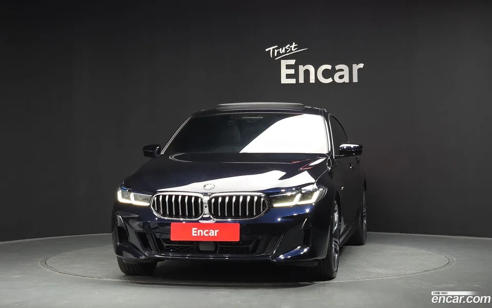 BMW 6 Series GT 630i xDrive M 2023 — миниатюра 3