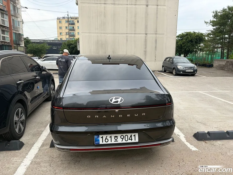 Hyundai Grandeur Hybrid 2026 — thumbnail 4