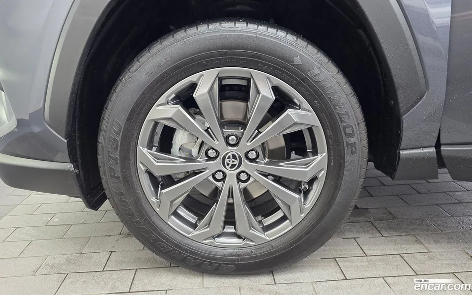 Toyota RAV4 2.5 4WD LTD 2025 — миниатюра 5