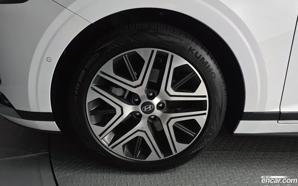 Hyundai Grandeur 2.5 2WD 2025 — thumbnail 2