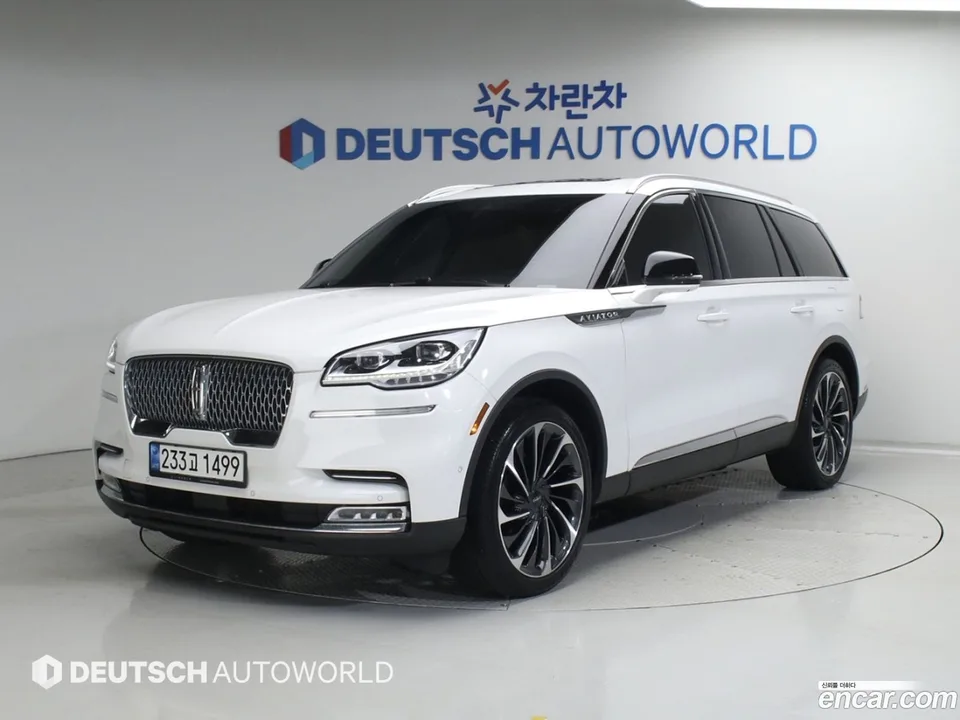 Lincoln Aviator 3.0 AWD 2022 — фото 1, купить с доставкой в Москву