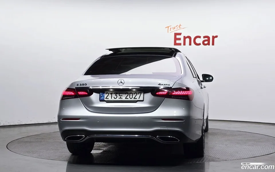 Mercedes-Benz E-Class E350 4MATIC AMG Line 2022 — миниатюра 4