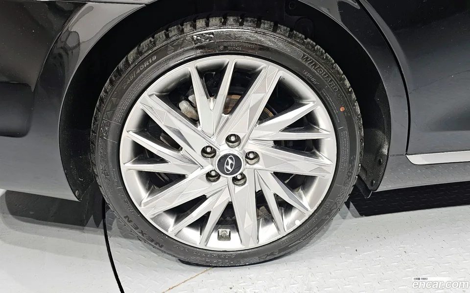 Hyundai Grandeur IG 3.3 2022 — thumbnail 2