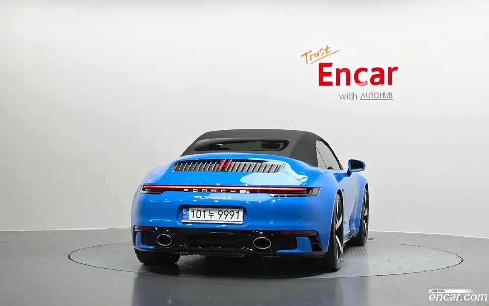 Porsche 911 (992) 4S 2023 — миниатюра 4