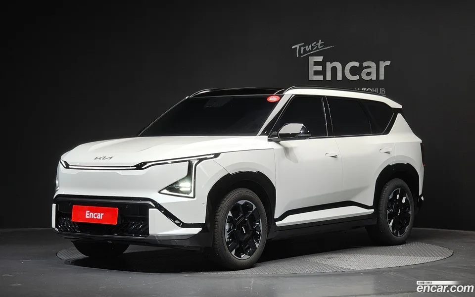 Kia EV5 2WD 2026 — photo 1, buy with delivery to Moscow