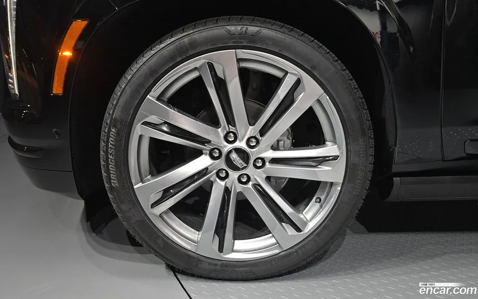 Cadillac Escalade 6.2 ESV 2026 — thumbnail 2