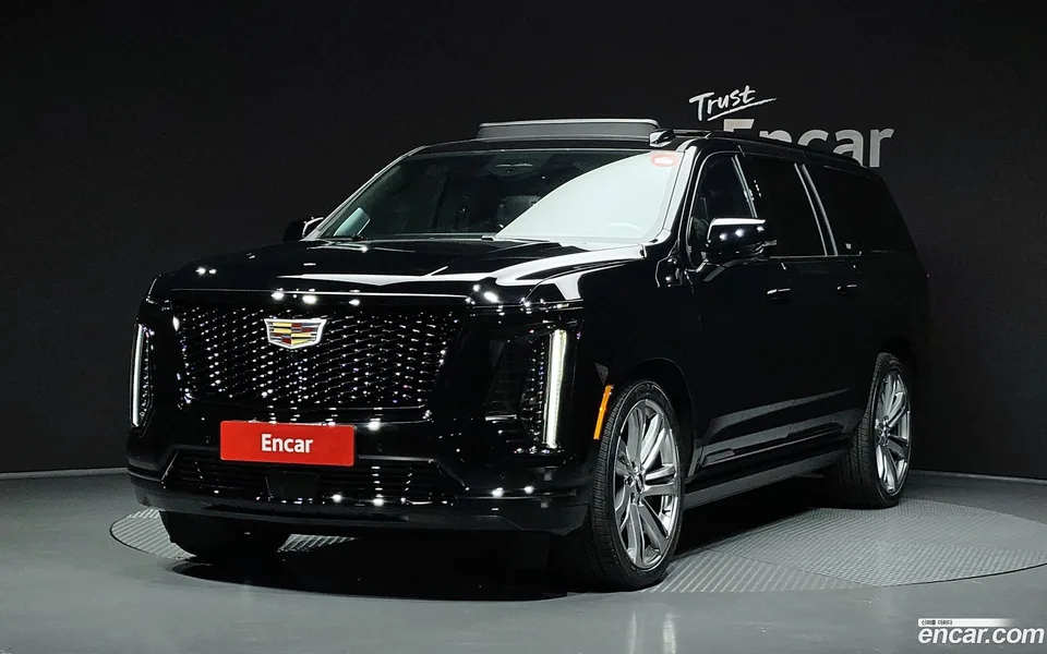 Cadillac Escalade 6.2 ESV 2026 — photo 1, buy with delivery to Moscow