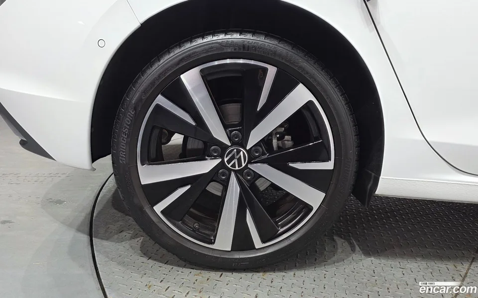 Volkswagen Golf 2.0 TDI 2025 — миниатюра 2