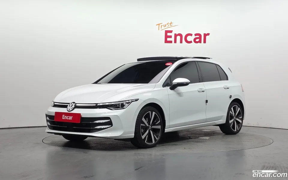 Volkswagen Golf 2.0 TDI 2025 — фото 1, купить с доставкой в Москву