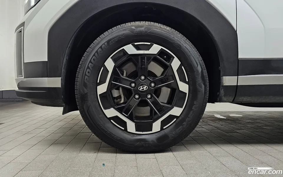 Hyundai SantaFe 2.5T 2WD 2024 — миниатюра 2