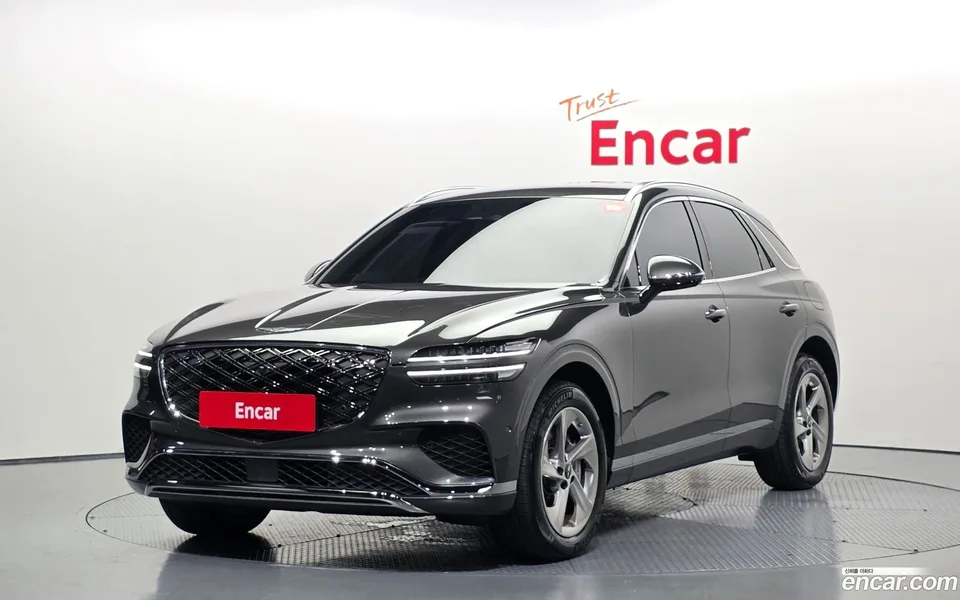 Genesis GV70 2.5T AWD 2025 — фото 1, купить с доставкой в Москву