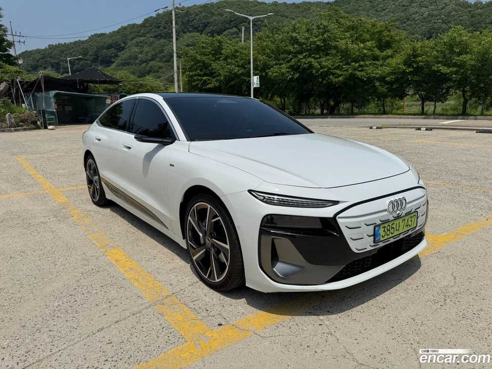 Audi A6 e- S Line 2025 — thumbnail 2