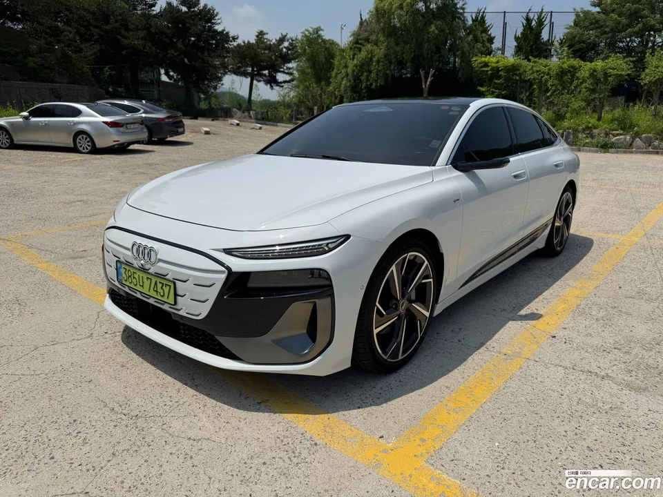 Audi A6 e- S Line 2025 — thumbnail 3