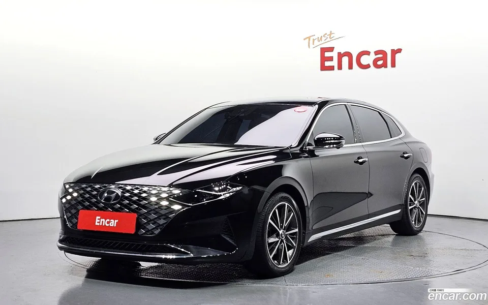 Hyundai Grandeur IG 2.5 2022 — photo 1, buy with delivery to Moscow