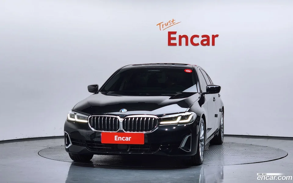 BMW 5 Series 520i 2022 — миниатюра 3