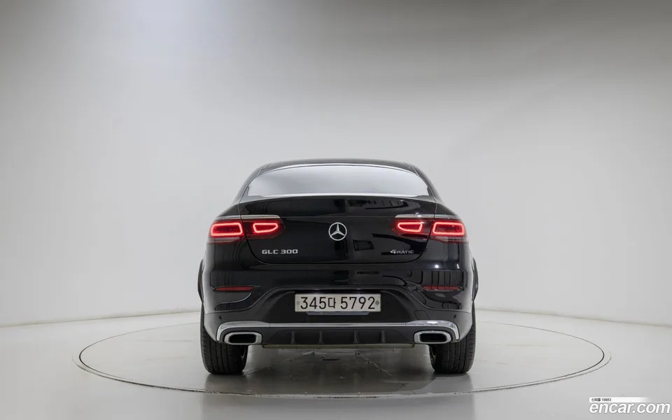 Mercedes-Benz GLC-Class GLC300 4MATIC 2023 — thumbnail 4