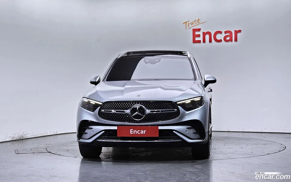 Mercedes-Benz GLC-Class GLC300 4MATIC AMG Line 2024 — миниатюра 3