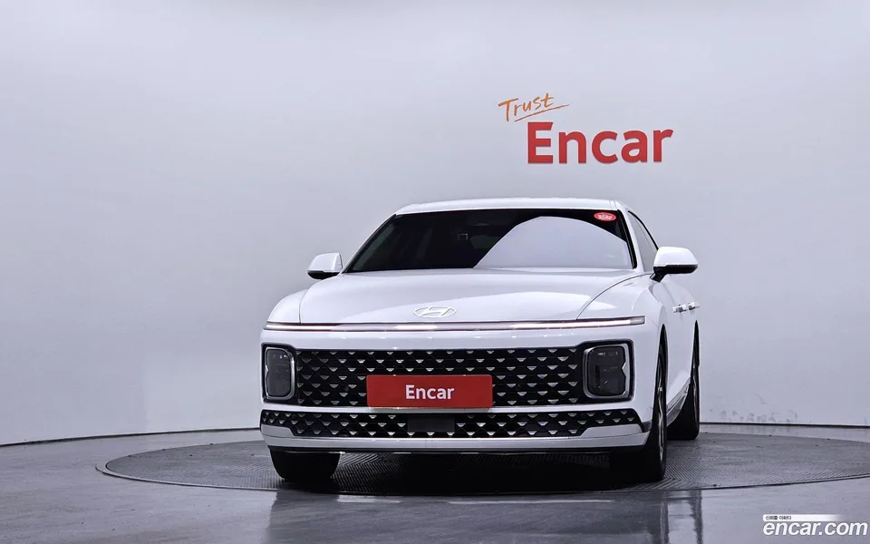 Hyundai Grandeur Hybrid 2023 — миниатюра 3