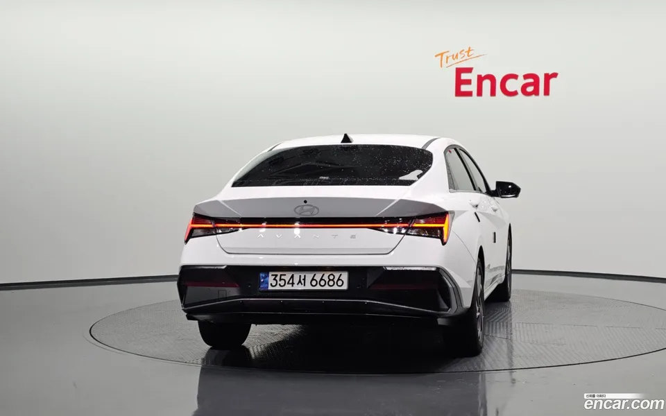 Hyundai Avante CN7 Hybrid 2025 — миниатюра 4