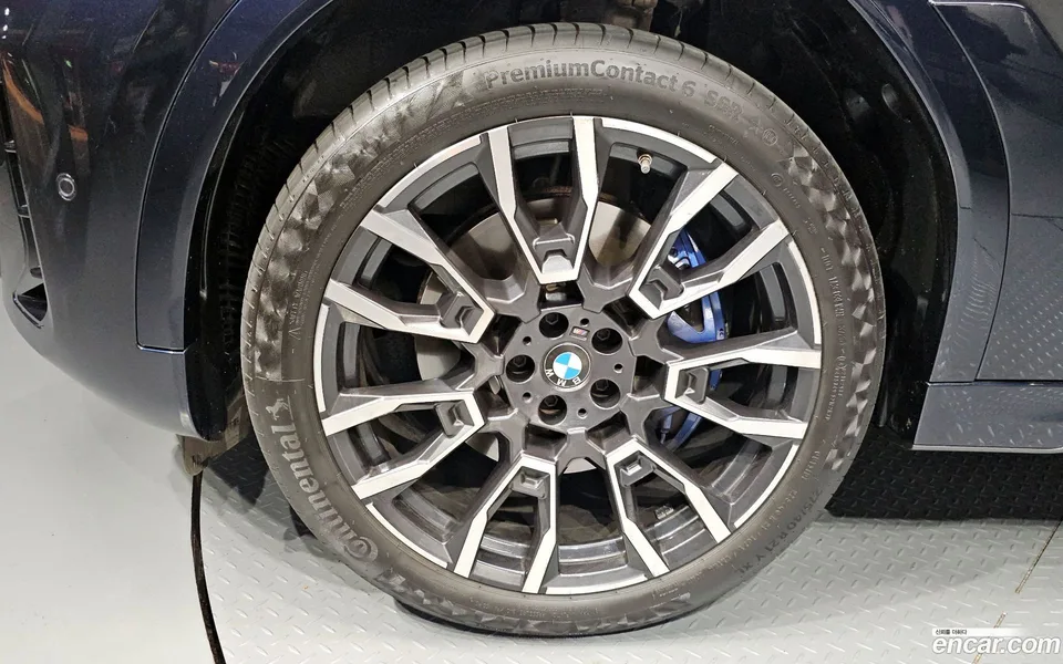 BMW X6 xDrive40i M 2024 — thumbnail 2